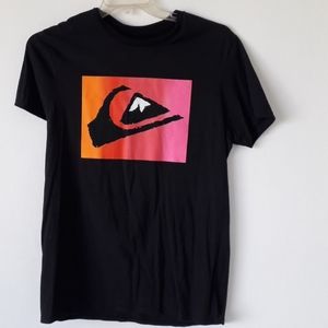 Like new Quiksilver tshirt